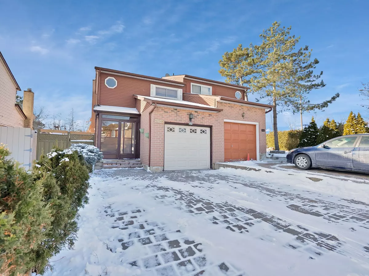 Mississauga, ON L5C 3X4,2602 Hemus SQ