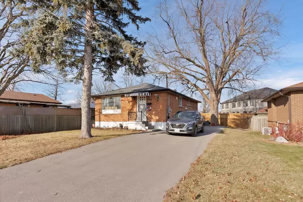 744 Olive AVE #BSMT, Oshawa, ON L1H 2S3