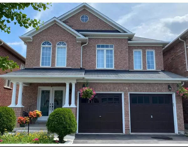 19 Mountland RD, Brampton, ON L6P 2A7