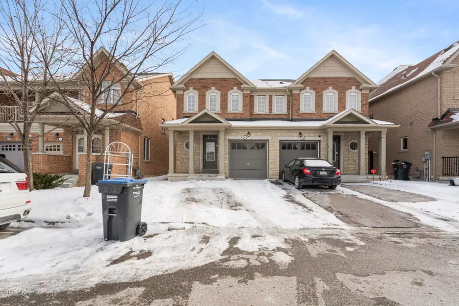 43 Pentonville RD, Brampton, ON L6R 0W2