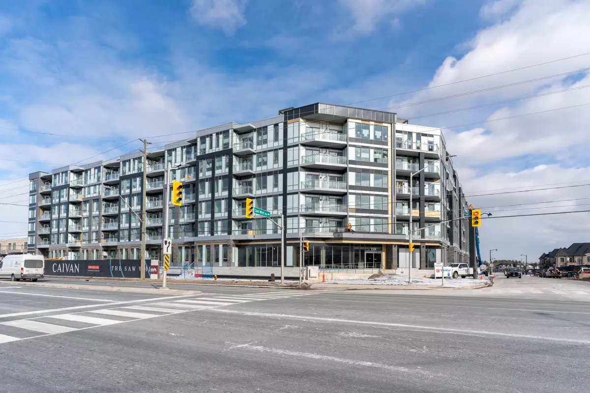 Oakville, ON L6M 5N2,2501 Saw Whet BLVD #234