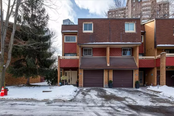 16 Bards Walk WAY, Toronto C15, ON M2J 4T9