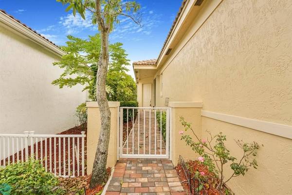 Delray Beach, FL 33446,7297 Cataluna Cir