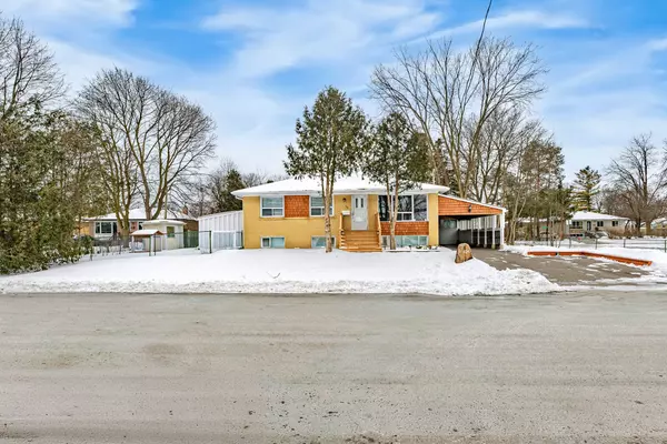 424 Bonita CRES, Richmond Hill, ON L4C 3N1