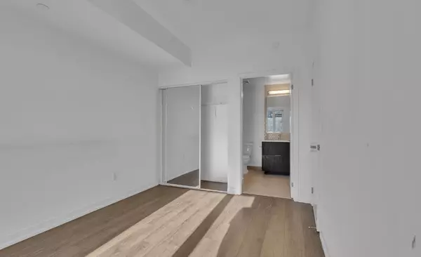 Mississauga, ON L5M 0Y4,2520 Eglinton AVE W #1322