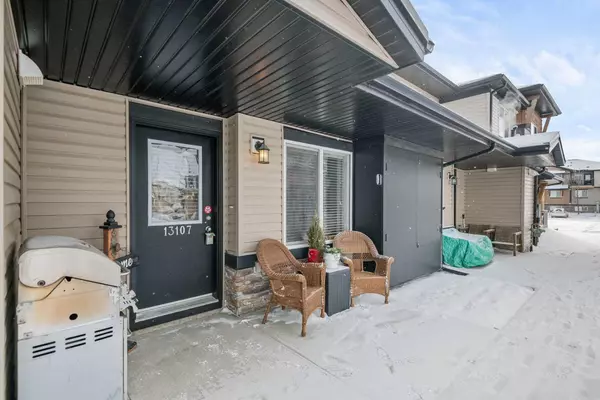 Airdrie, AB T4B 3S5,2781 Chinook Winds DR Southwest #13107