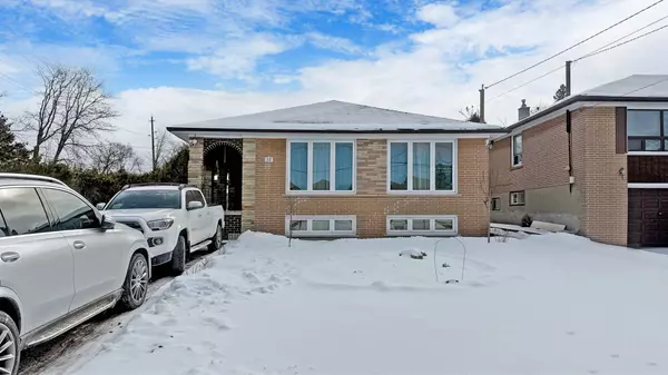 53 Caines AVE, Toronto C07, ON M2R 2L2