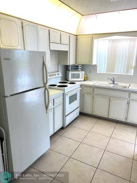 Hollywood, FL 33019,1455 N 12th Ct  #6B