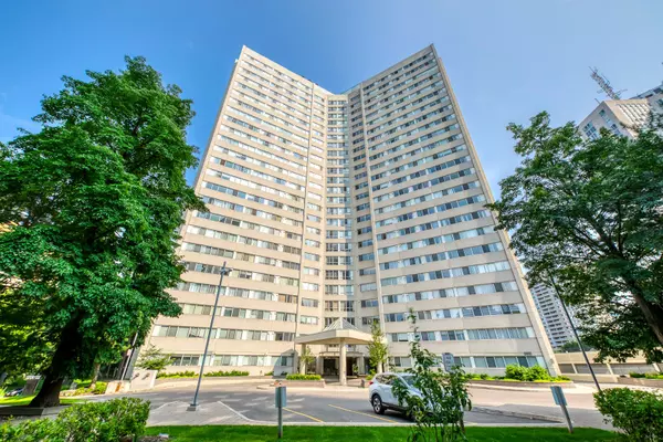 3700 Kaneff CRES #1412, Mississauga, ON L5A 4B8