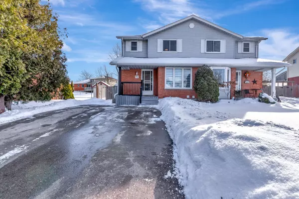 92 VILLAGE GREEN WAY,  Wilmot,  ON N3A 2V8