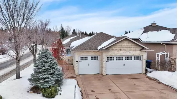 35 Weddell CRES, Red Deer, AB T4N 7E7