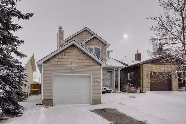 Calgary, AB T3H 1L1,440 Strathcona Mews SW