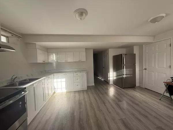 Brampton, ON L6P 3K6,43 Napoleon CRES N #Basement