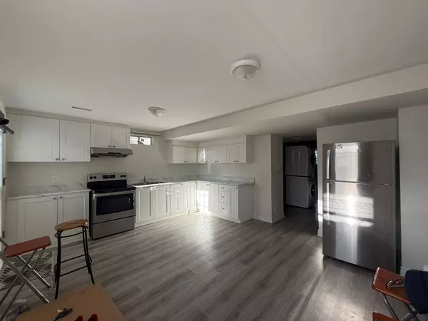 Brampton, ON L6P 3K6,43 Napoleon CRES N #Basement