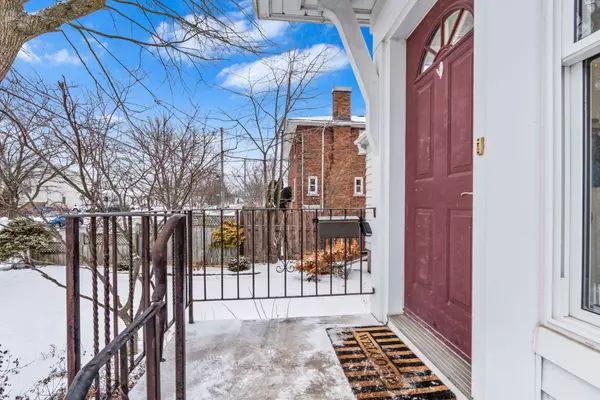 Kingston, ON K7L 4P2,77 Helen ST