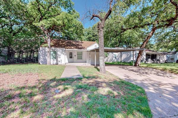 2313 Field Street, Haltom City, TX 76117