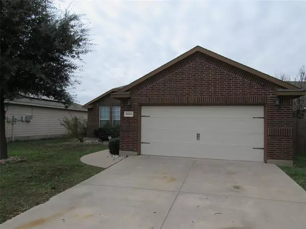 10000 Silent Hollow Drive, Fort Worth, TX 76140