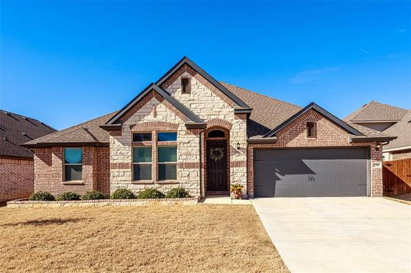 230 Clairmont Drive, Ponder, TX 76259