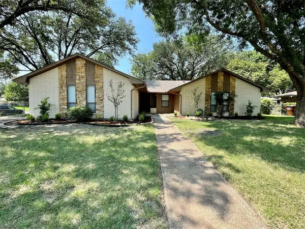 2301 Bowling Green Street, Denton, TX 76201