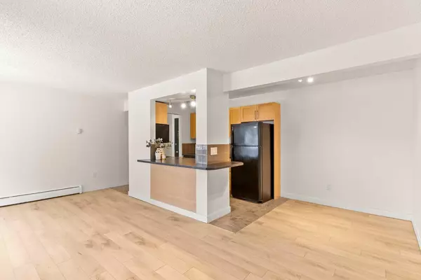 Calgary, AB T2R 0R5,620 15 AVE SW #403