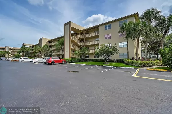 Coconut Creek, FL 33066,2904 Victoria Pl  #M3