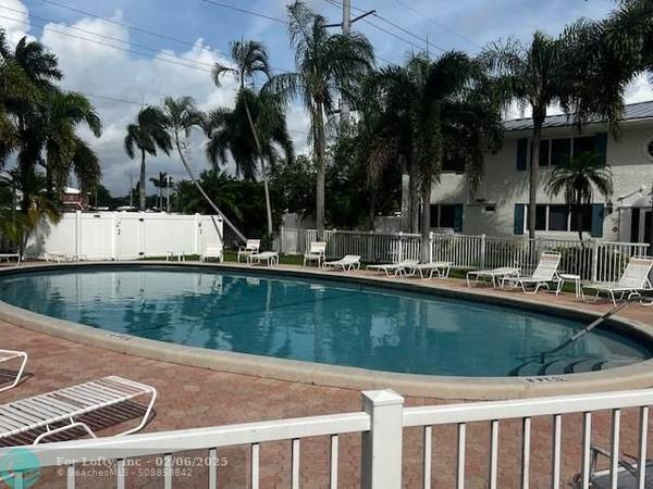 1801 NE 62nd St  #107, Fort Lauderdale, FL 33308