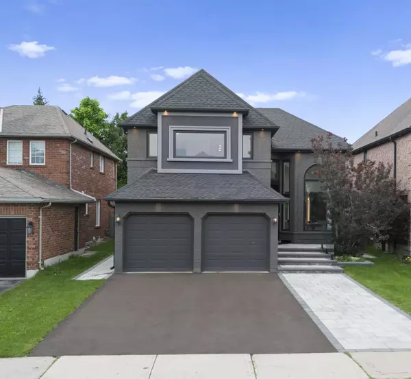 443 Silken Laumann DR, Newmarket, ON L3X 2H9