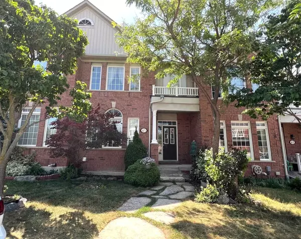 45 Irish Rose DR, Markham, ON L6C 2J6