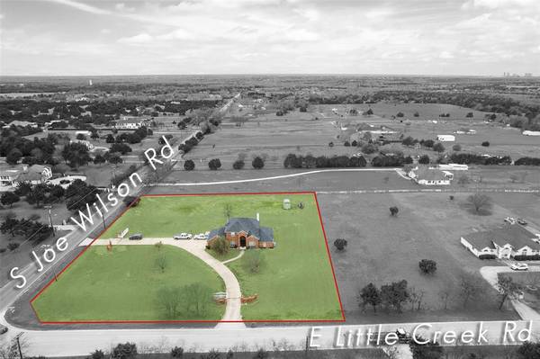 700 E Little Creek Road, Cedar Hill, TX 75104