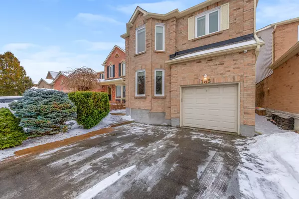 185 Chelwood DR, Vaughan, ON L4J 7C3