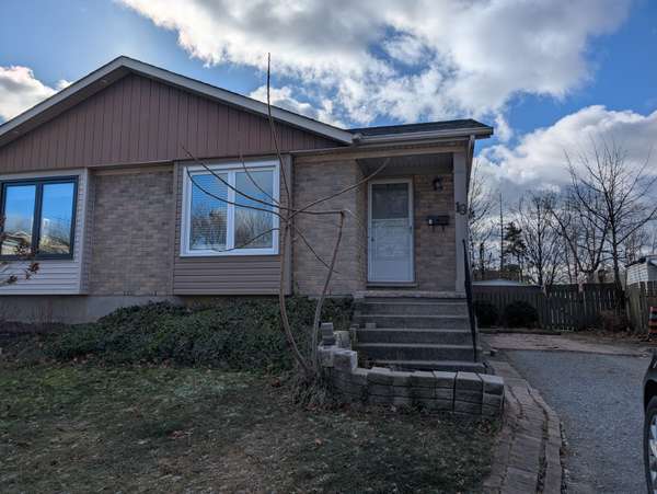 19 CECELIA CT, St. Catharines, ON L2M 7R7