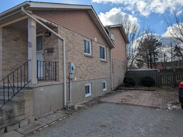 St. Catharines, ON L2M 7R7,19 CECELIA CT