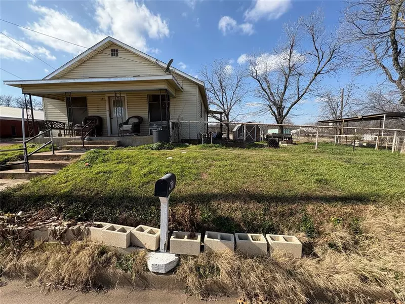 203 N Marston Street, Ranger, TX 76470