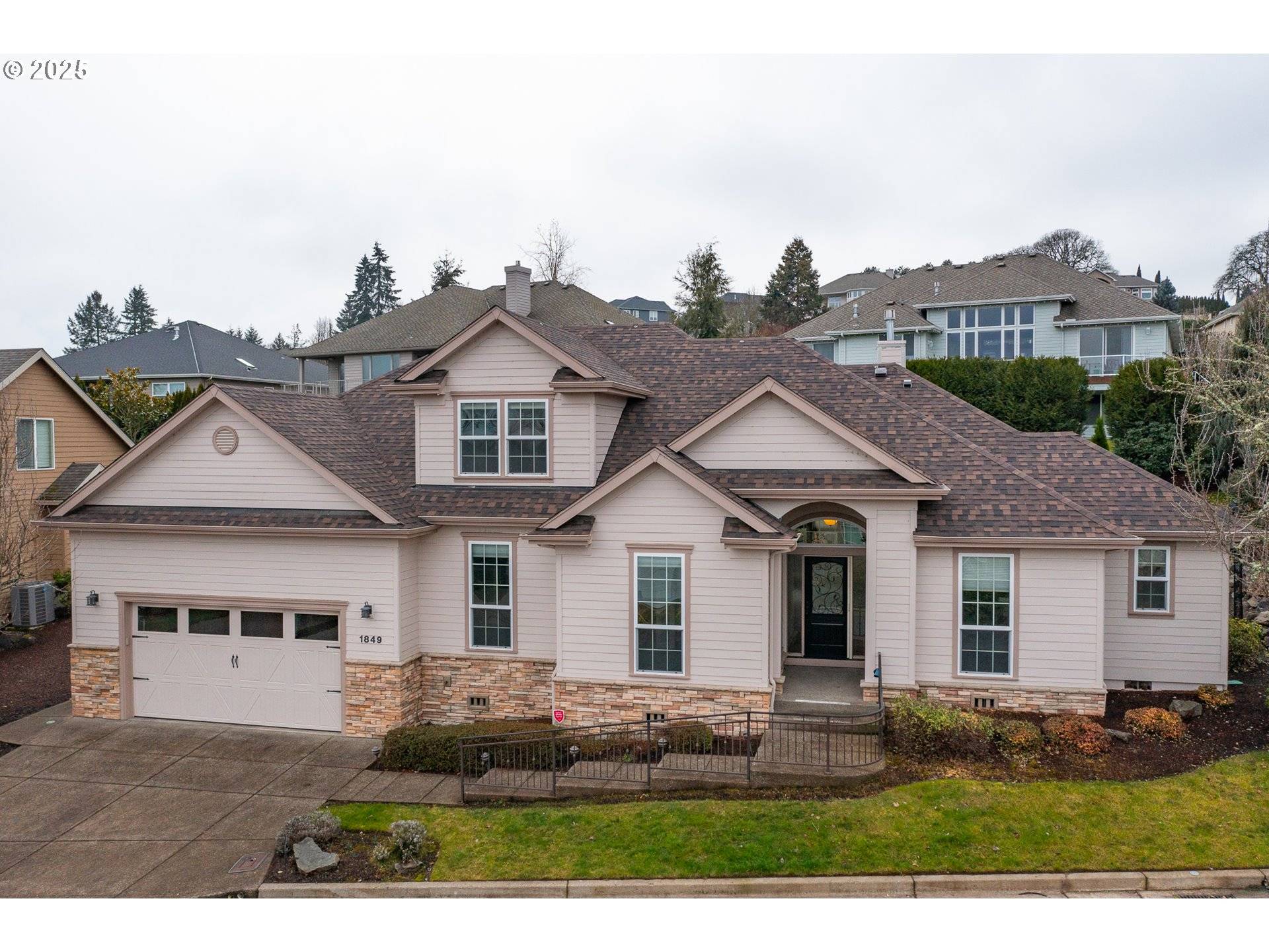 1849 NW HORSESHOE LAKE CIR, Albany, OR 97321