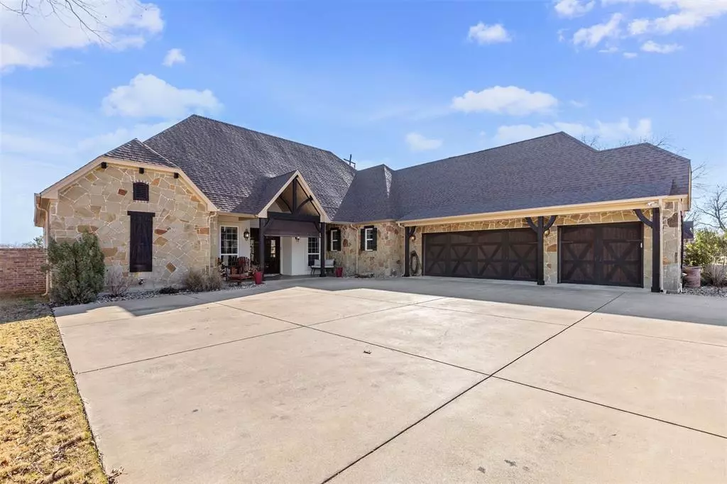 Granbury, TX 76049,9003 S Pinehurst Drive