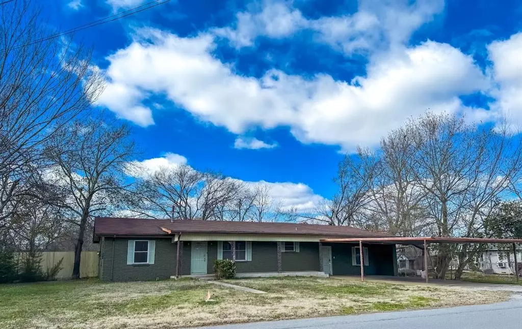 Teague, TX 75860,310 Webb Avenue