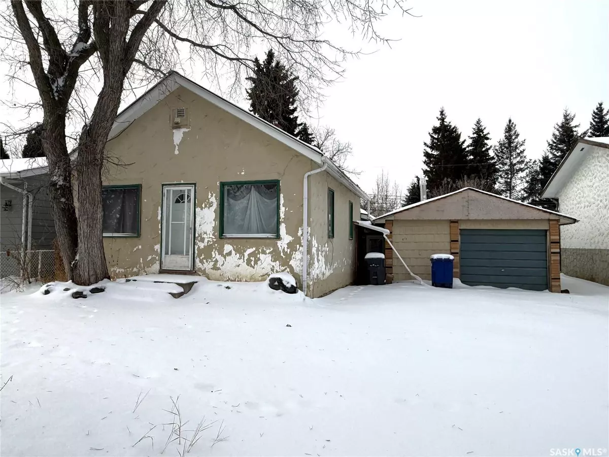 Meadow Lake, SK S9X 1E6,615 2nd STREET W