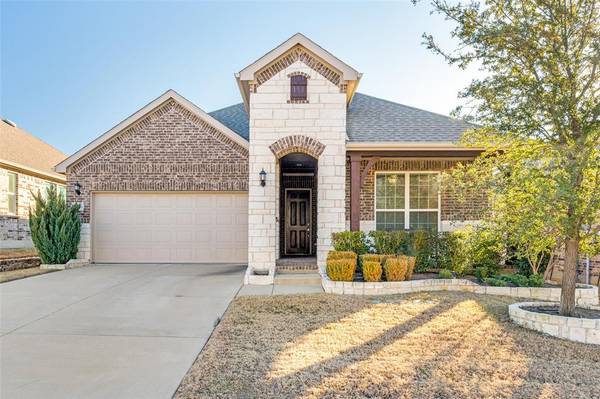 2816 Gillingham Lane, Mckinney, TX 75071