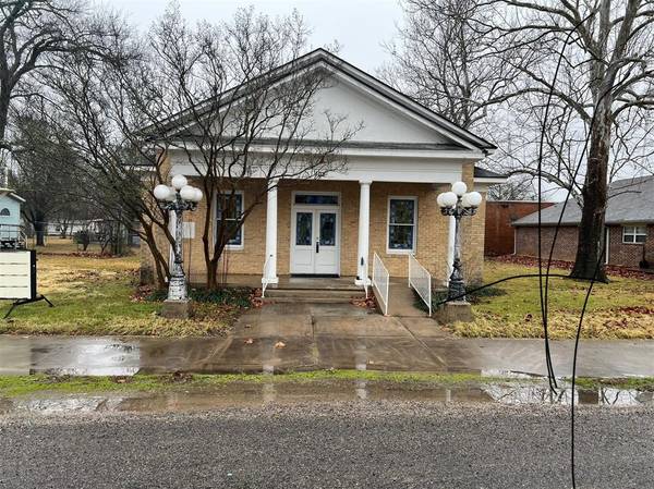 102 E Main Street, Cumby, TX 75433