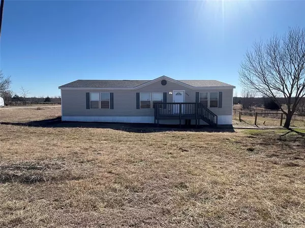 3302 Deaver Road, Southmayd, TX 75092