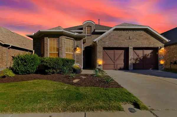 857 Countryside Way, Little Elm, TX 76227