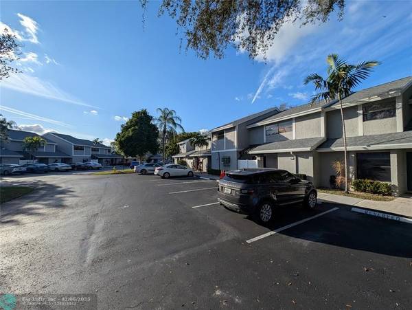 Coconut Creek, FL 33066,2653 NW 42nd Ave  #1221E