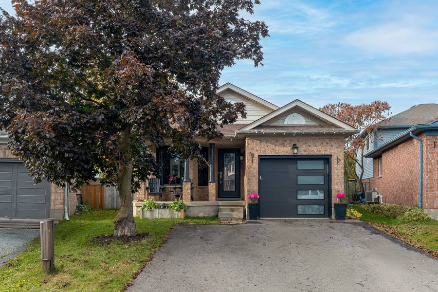 56 Colbourne CRES, Orangeville, ON L9W 5A7