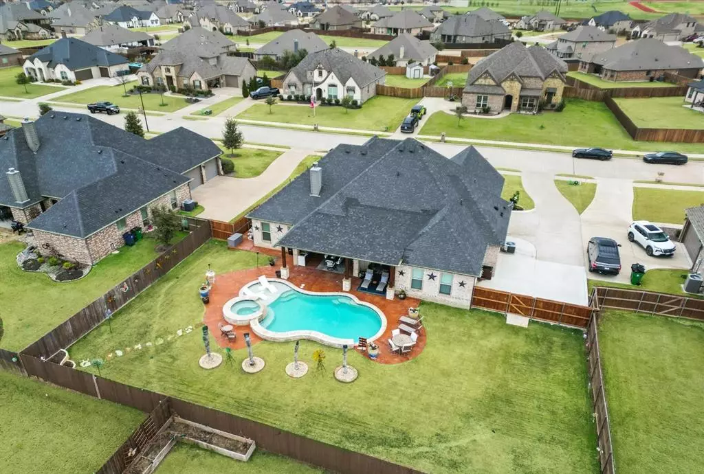 Waxahachie, TX 75165,305 Equestrian Drive