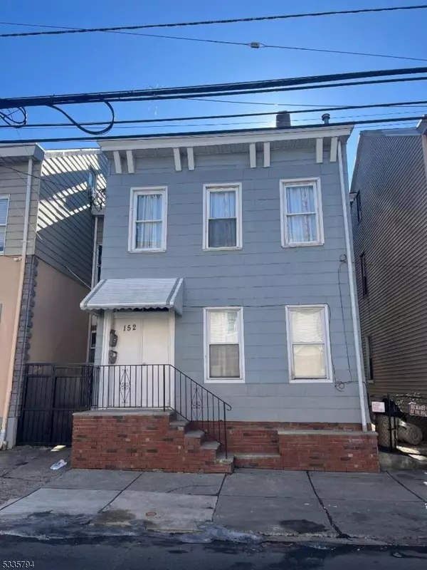 152 20th Ave, Paterson City, NJ 07501