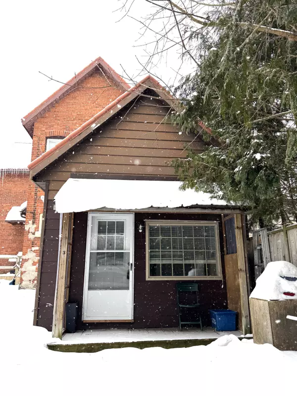 264 Mississaga ST W #Unit 3, Orillia, ON L3V 3B8