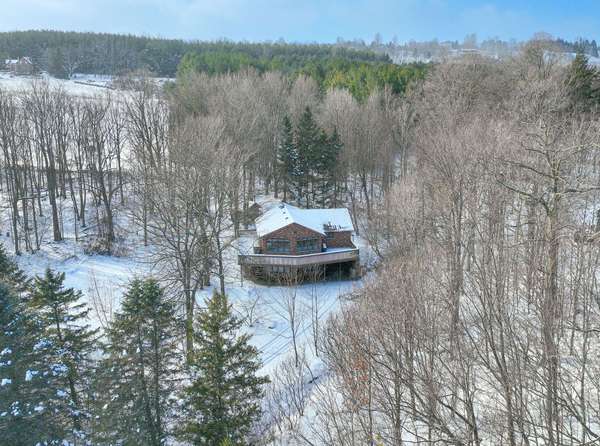 6 Mountainview RD,  Mulmur,  ON L9V 3H5