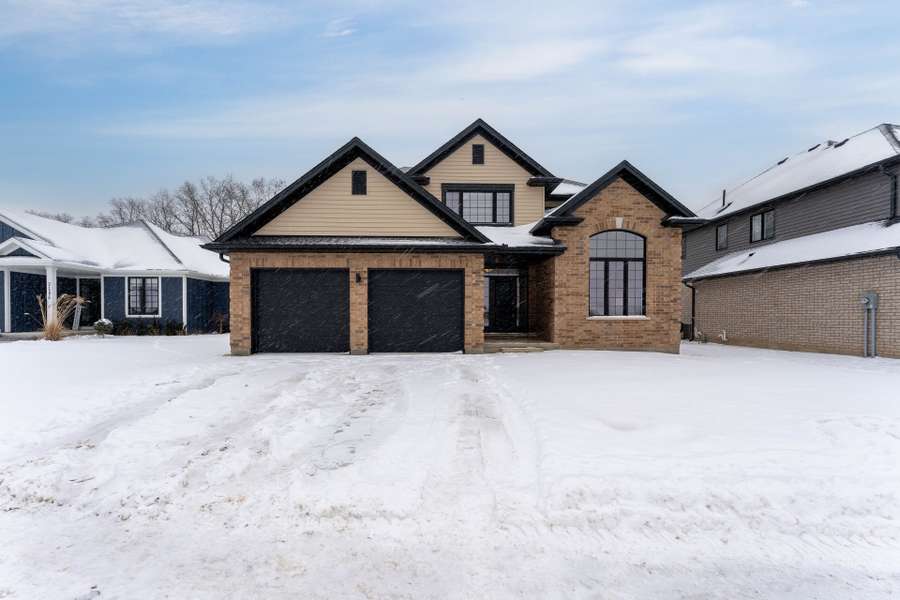 2177 Lockwood CRES, Strathroy-caradoc, ON N0L 1W0