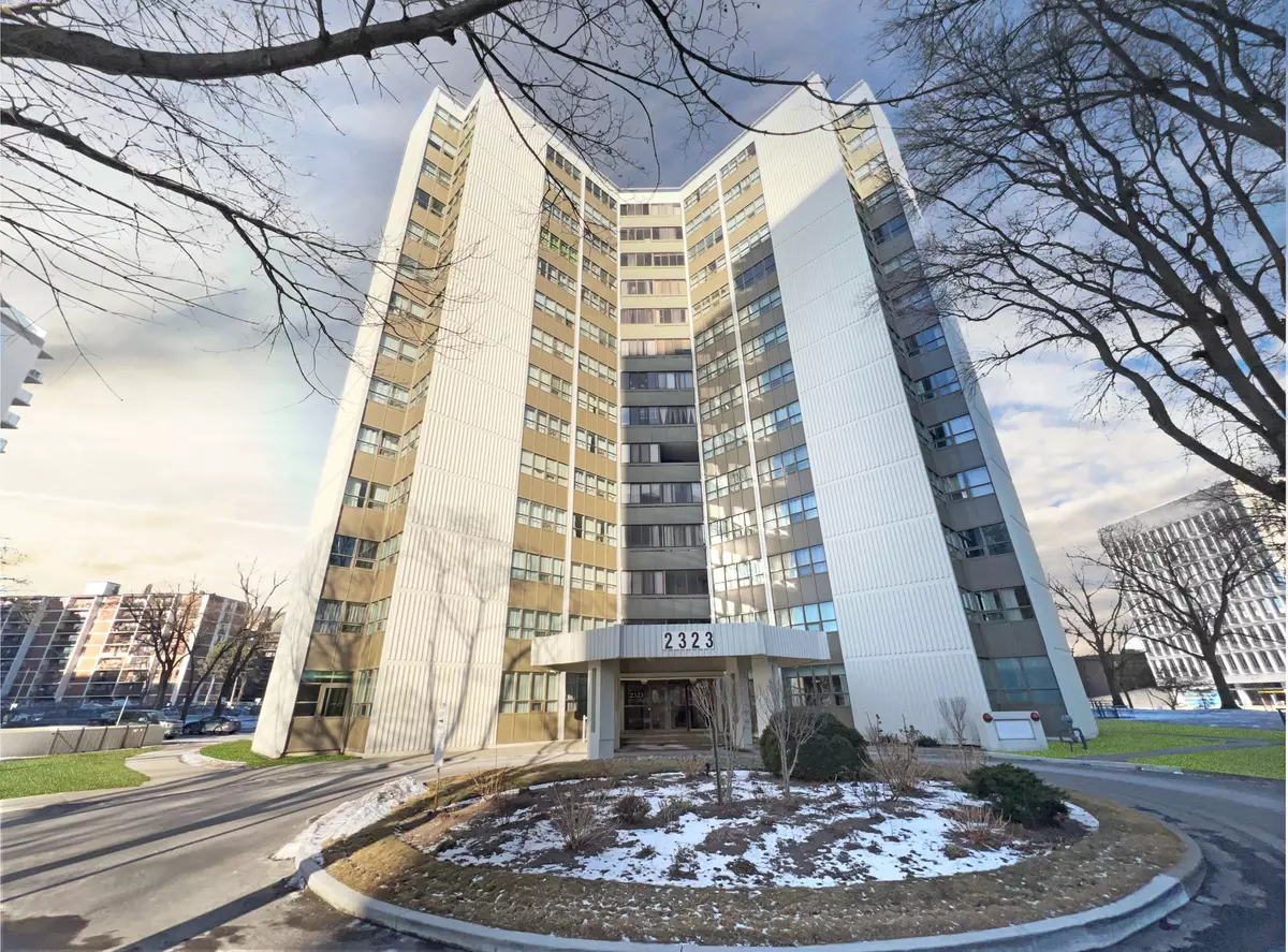 Mississauga, ON L5B 1R6,2323 Confederation Pkwy #206