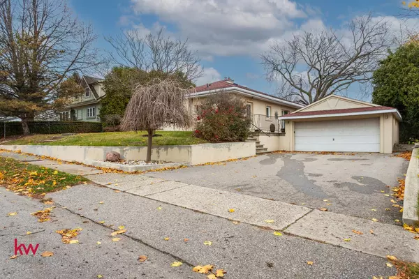 Kitchener, ON N2M 4B9,94 Belmont AVE E